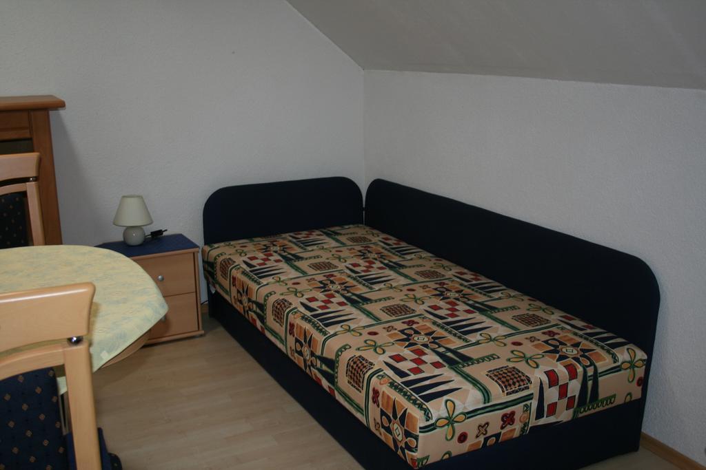 Haus Rottenstein Neukirchen  Pokoj fotografie